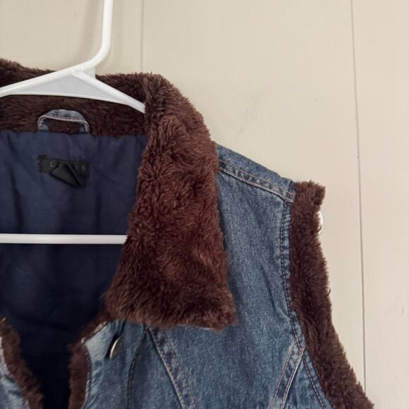 Lapis vintage y2k goth denim vest with brown fur on the collar women's medium - Picture 4 of 5